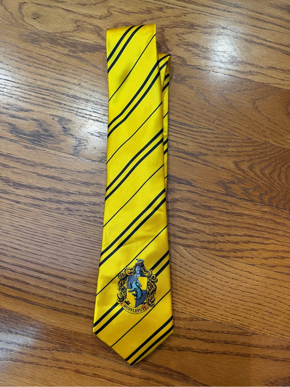 Hufflepuff Crest Yellow and Black Striped Men's Tie